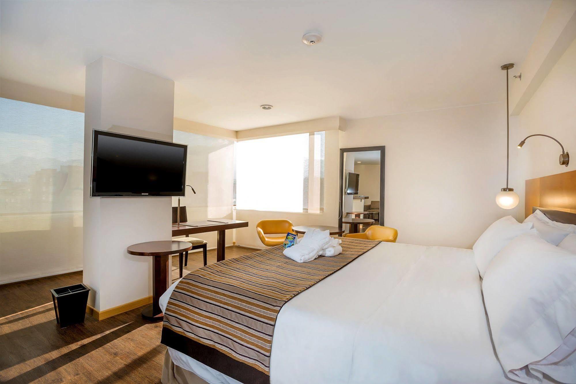 Hotel Dann Norte Bogota Ngoại thất bức ảnh